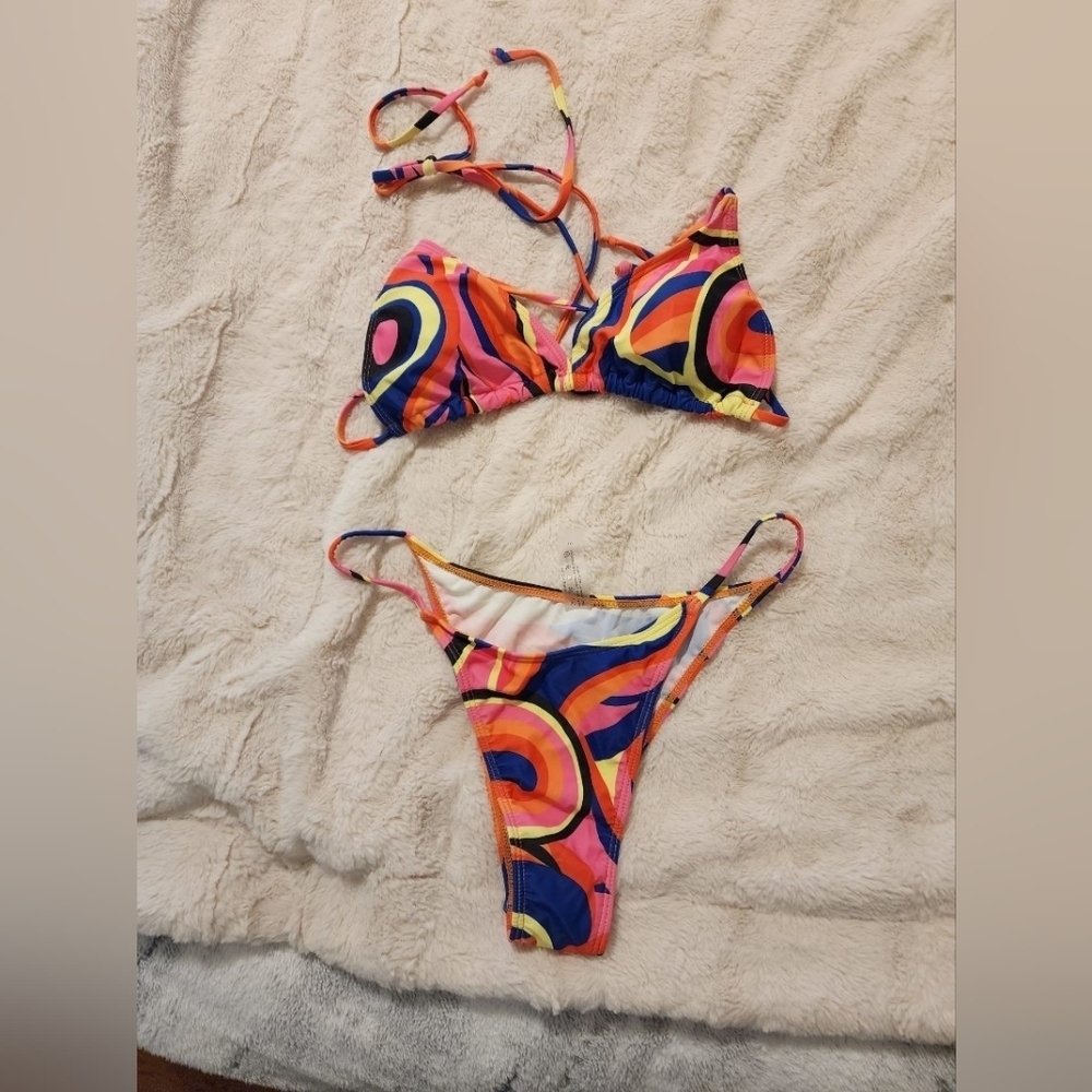 TT - NWOT Multi-Color Bikini